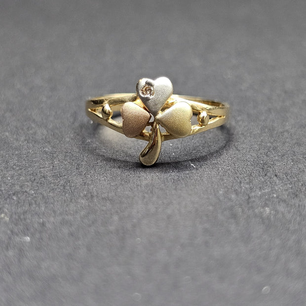 Clover Ring